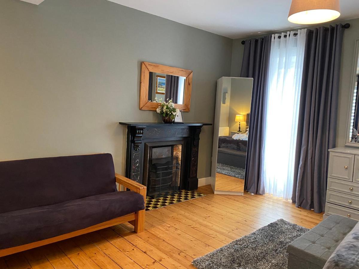 6 New Street Selfcatering Bnb Studio 1 Bantry Eksteriør billede